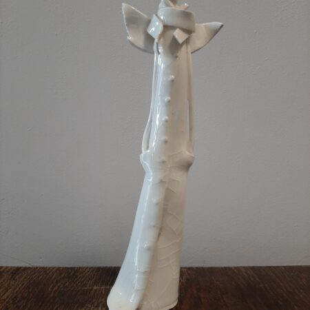 Biały porcelanowy Anioł